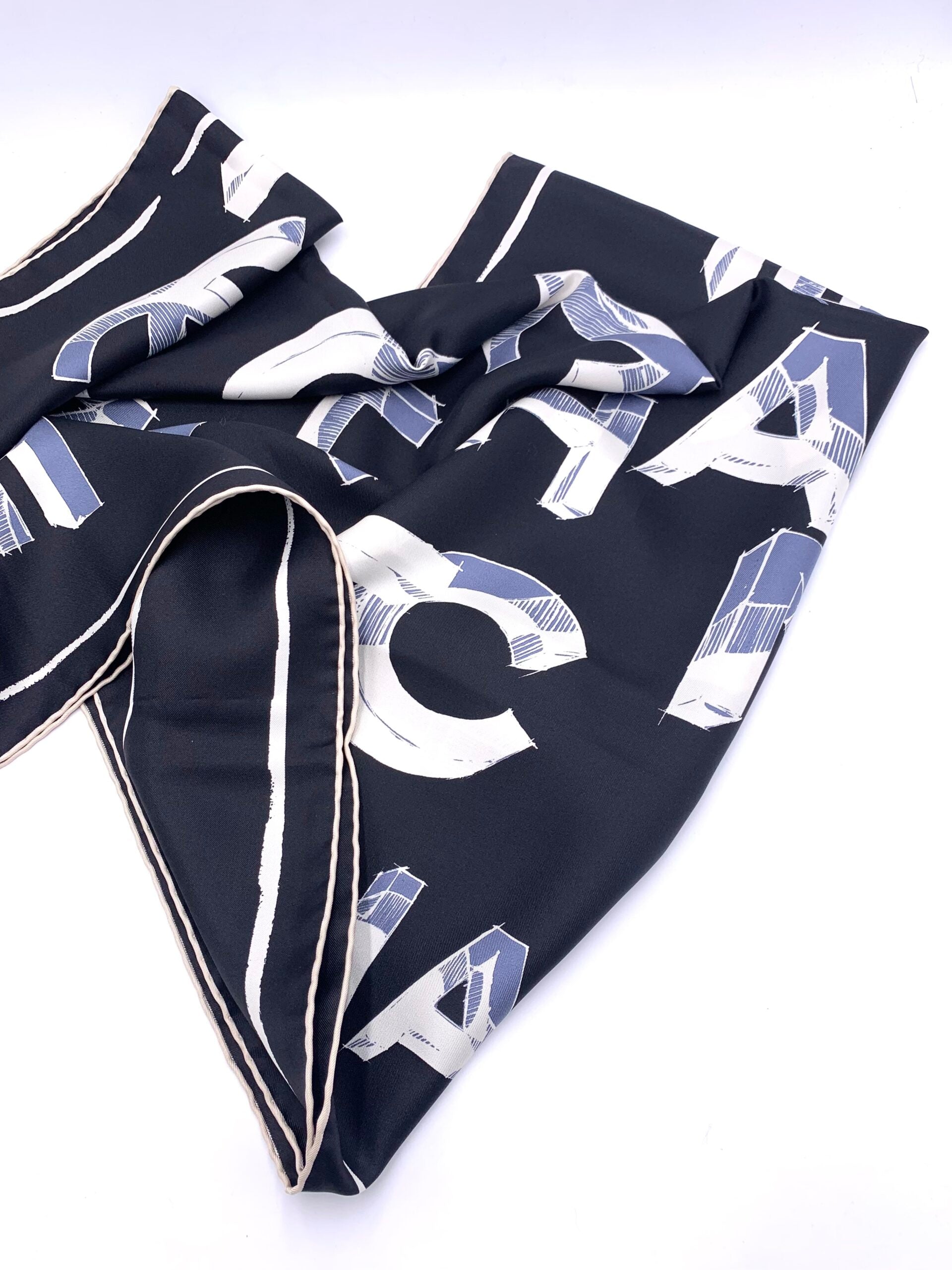 Foulard Chanel