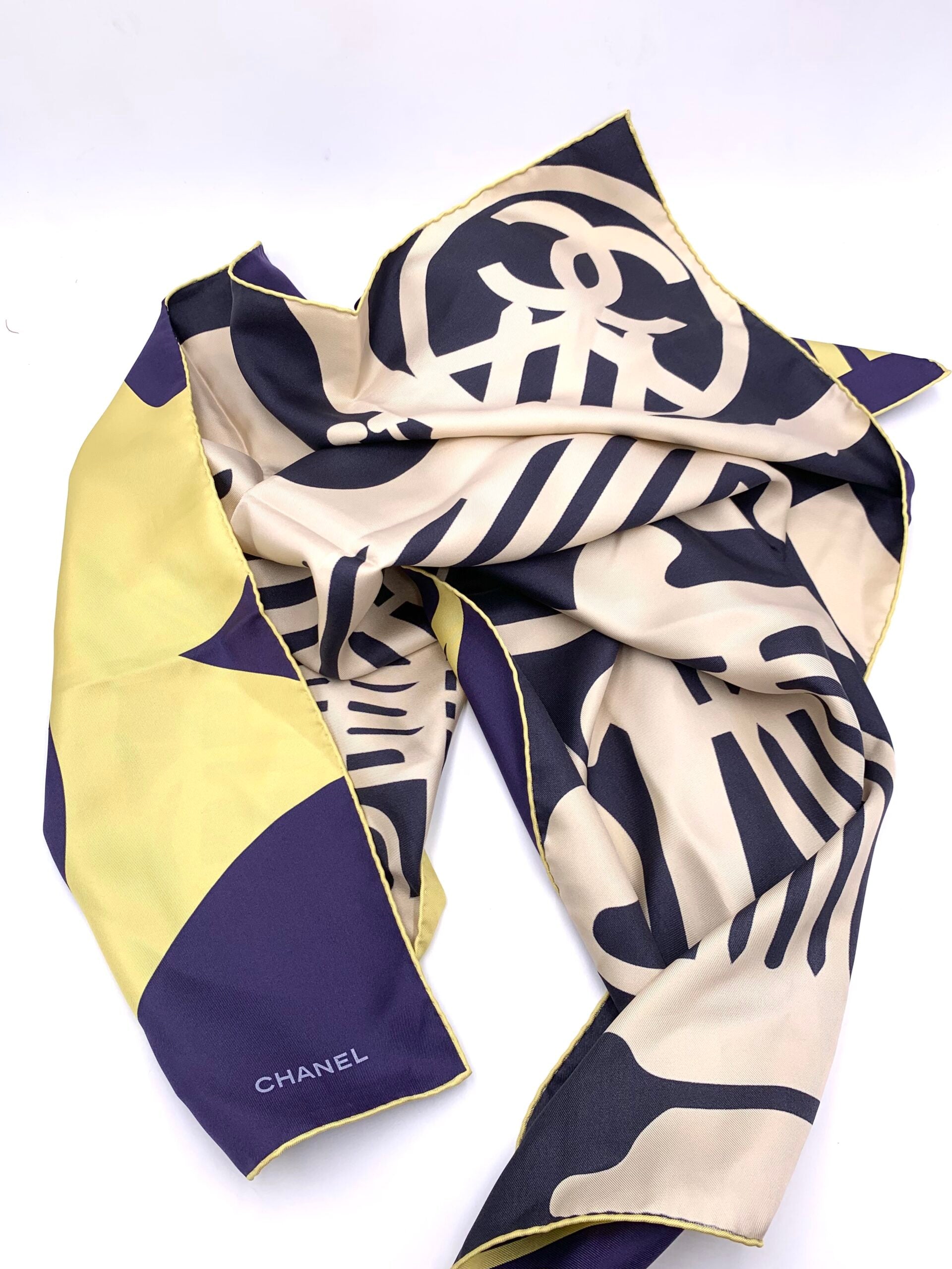 Foulard Chanel